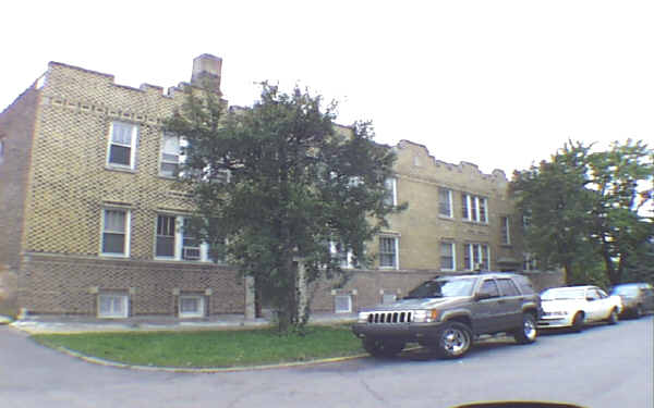 4247 W George St in Chicago, IL - Building Photo