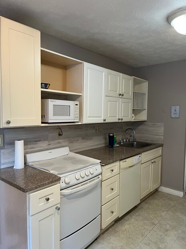 property at 275 Neck St