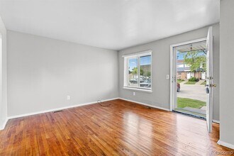 534 St Maron Pl in Detroit, MI - Building Photo - Building Photo