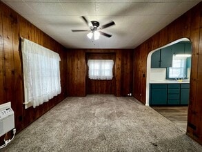 1001 S 8th St in Yakima, WA - Foto de edificio - Building Photo