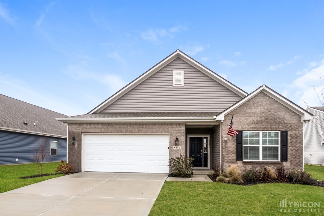 6646 Laurelwood Dr Photo