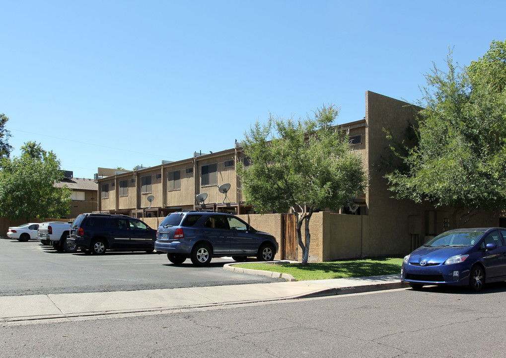 2635 E Harvard St in Phoenix, AZ - Building Photo