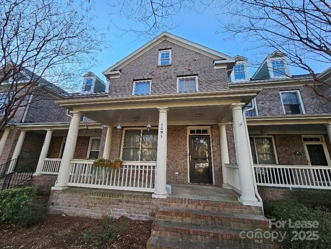 property at 1095 Market St