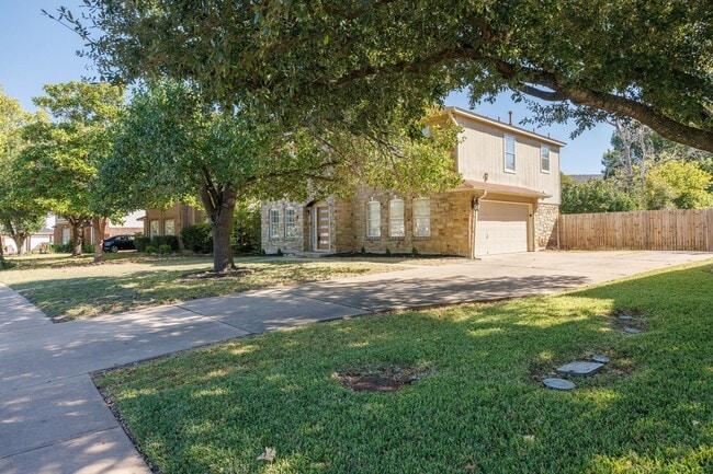 8501 Fern Bluff Ave in Round Rock, TX - Building Photo - Building Photo