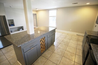 3033 Toledano St in New Orleans, LA - Building Photo - Building Photo