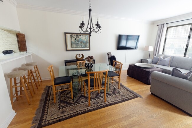 3481 Lakeside Dr NE, Unit 605 in Atlanta, GA - Building Photo - Building Photo