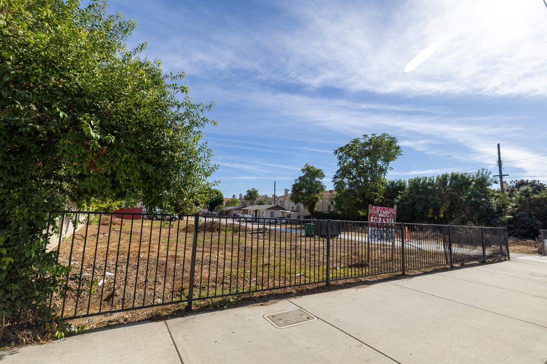 4002 Rosemead Blvd in Pico Rivera, CA - Building Photo