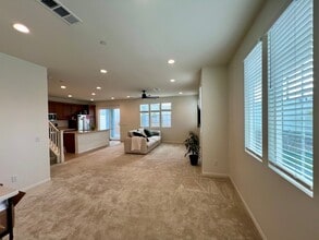 394 Water Lily St in Fillmore, CA - Building Photo - Building Photo
