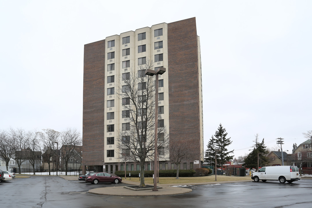 Piotr Stadnitski Gardens in Buffalo, NY - Building Photo