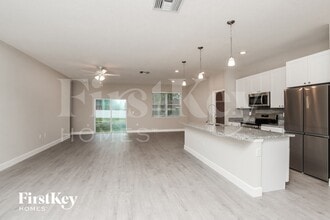 1157 Palo Alto St SE in Palm Bay, FL - Building Photo - Building Photo