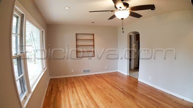 1108 Crestview Dr SE in Cedar Rapids, IA - Building Photo - Building Photo