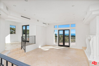 6130 Galahad Dr in Malibu, CA - Building Photo - Building Photo