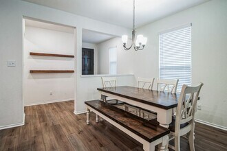 227 Outlaw Dr in Jarrell, TX - Building Photo - Building Photo