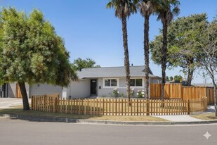 480 Chinook Ln in San Jose, CA - Building Photo