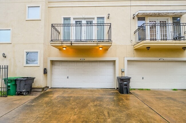 1610 Holman St in Houston, TX - Foto de edificio - Building Photo