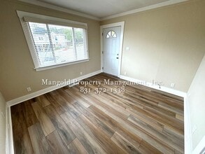 360 Drake Ave in Monterey, CA - Building Photo - Building Photo