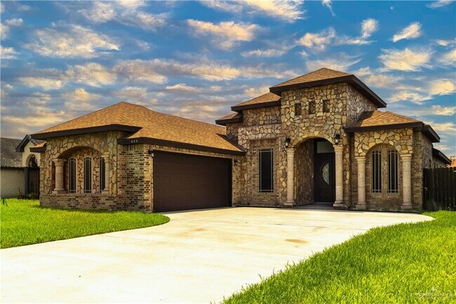 905 Villa Del Prado in Donna, TX - Building Photo - Building Photo