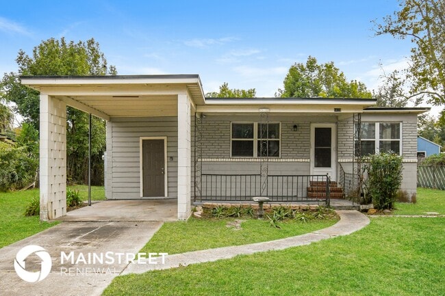 property at 6418 Ballejo Ct N