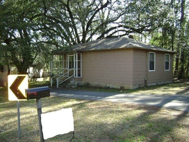 727 California St in Tallahassee, FL - Foto de edificio