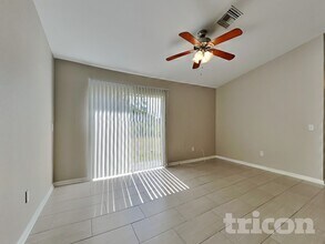 1054 Valentine St in North Port, FL - Building Photo - Building Photo