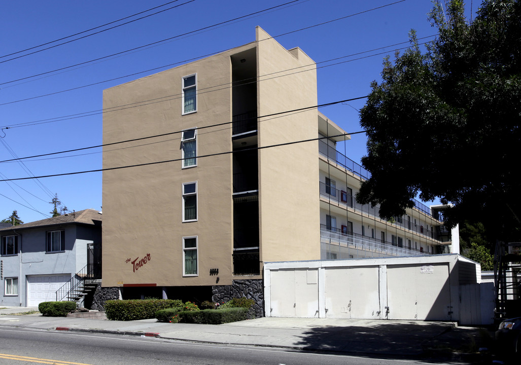 2558 Fruitvale Ave in Oakland, CA - Building Photo