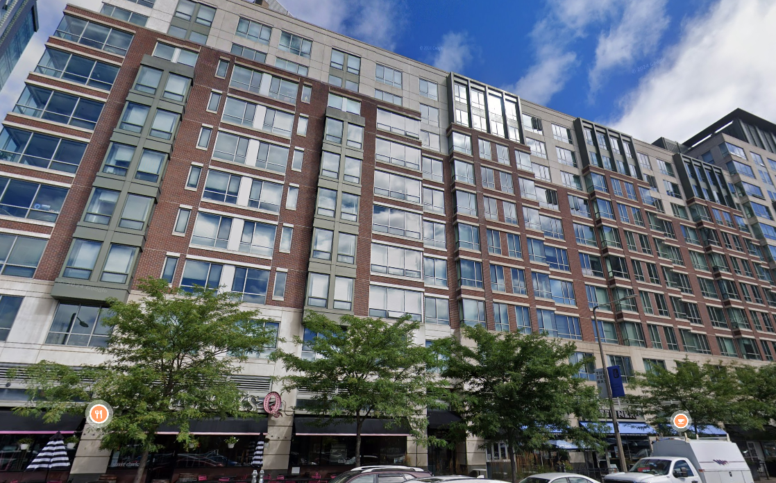 1377 Boylston St, Unit 513 in Boston, MA - Building Photo