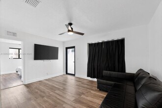 1810 NW 9th St in Fort Lauderdale, FL - Building Photo - Building Photo