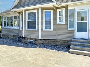236 E 14th St in Holland, MI - Building Photo - Building Photo
