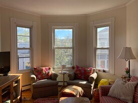 11 Houghton St, Unit 2 in Somerville, MA - Building Photo