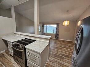 1010 S Plains Park Dr in Roswell, NM - Building Photo - Building Photo