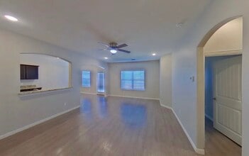 111 Columbia St in Farmersville, TX - Building Photo - Building Photo