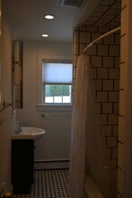 426 E Main St in Middlebury, VT - Building Photo - Building Photo