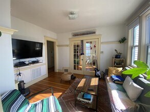 27 Durham St in Somerville, MA - Foto de edificio - Building Photo