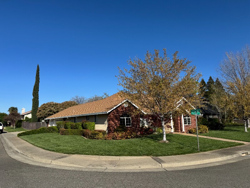 2617 Passiflora Ct in Chico, CA - Building Photo