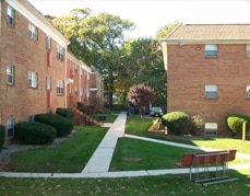 Birchwood Terrace Apartments in New Brunswick, NJ - Building Photo