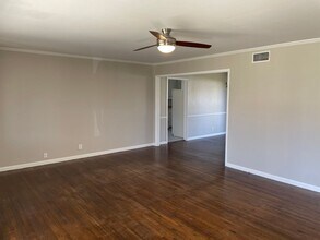 5729 E 29th St in Tulsa, OK - Building Photo - Building Photo