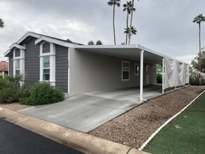 201 S Greenfield Rd in Mesa, AZ - Building Photo - Building Photo