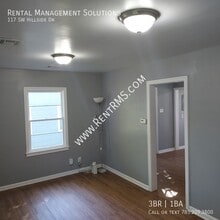 117 SW Hillside Dr in Topeka, KS - Building Photo - Building Photo