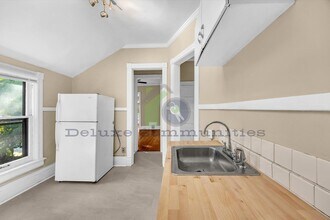 410 Eastern Ave SE in Grand Rapids, MI - Building Photo - Building Photo