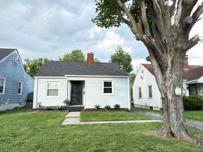 property at 1523 Wurtele Ave