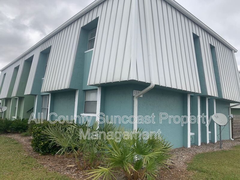7501 35th St N in Pinellas Park, FL - Foto de edificio