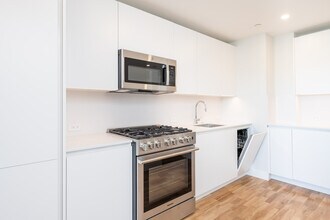 1400 Columbia Rd, Unit 15A in Boston, MA - Building Photo - Building Photo