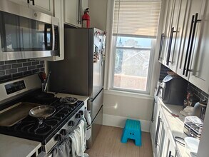 33 Shannon St, Unit 3 in Boston, MA - Building Photo - Building Photo