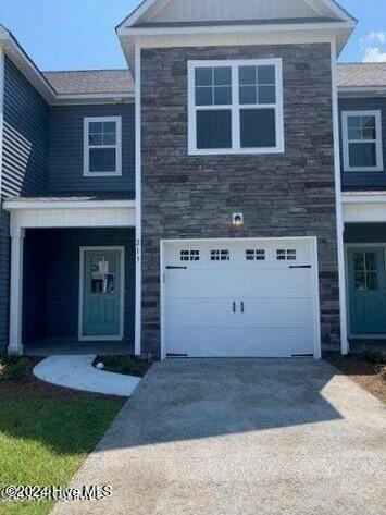 213 N Stingray Ln in Sneads Ferry, NC - Foto de edificio