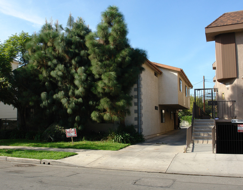 2301 Fairview St in Burbank, CA - Building Photo