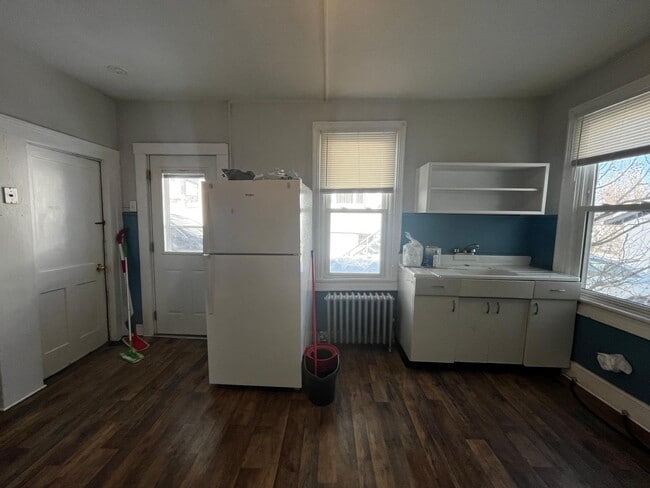 9 Atlantic Ave in Edwardsville, PA - Building Photo - Building Photo