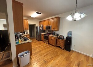 5055 Constitution Ln in Liverpool, NY - Building Photo - Building Photo