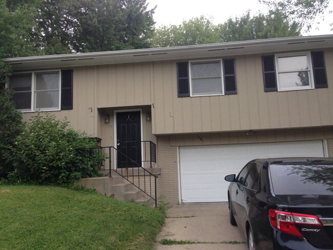 property at 724 Keswick Dr