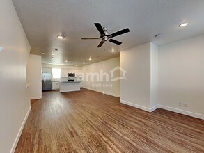 6047 W Copperhawk Dr in South Jordan, UT - Building Photo - Building Photo