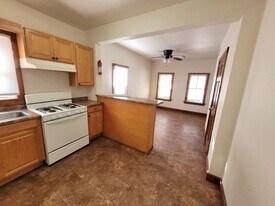 1804 Wood St in La crosse, WI - Building Photo